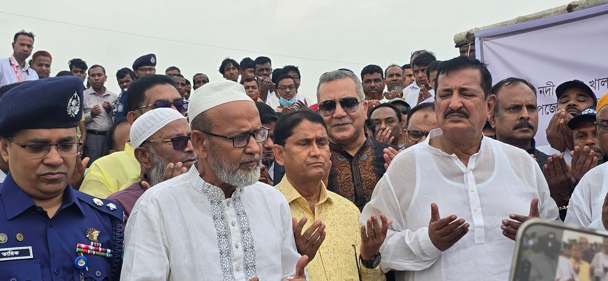 নওগাঁর নিয়ামতপুরে খাল খনন কর্মসূচির উদ্বোধন করলেন ভূমিমন্ত্রী